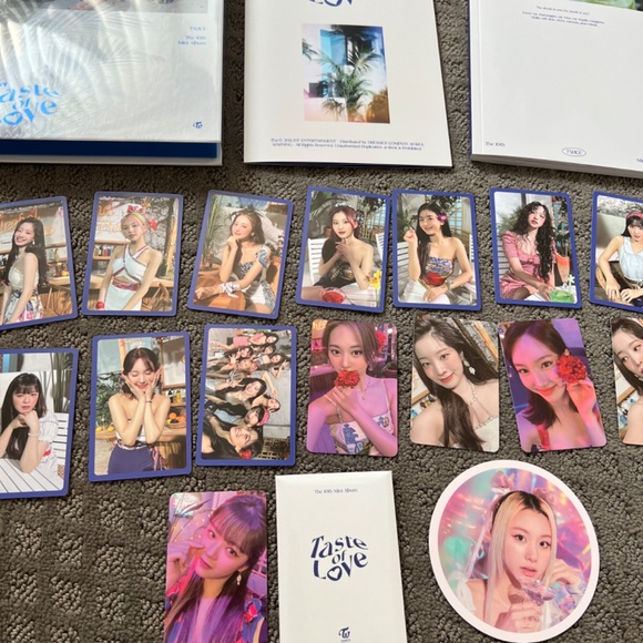 Twice Taste of Love Album and Extras - Picture 2 of 9
